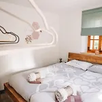 Stekner House Apartma *