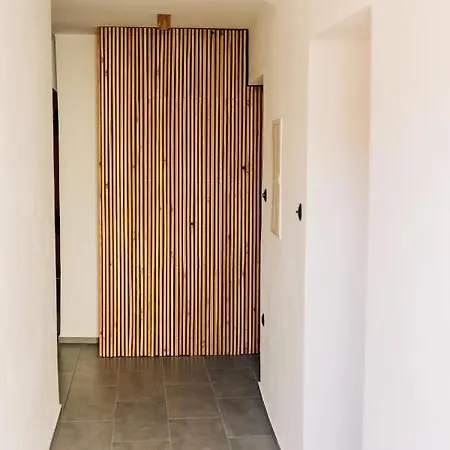 Daire Stekner House Apartma *