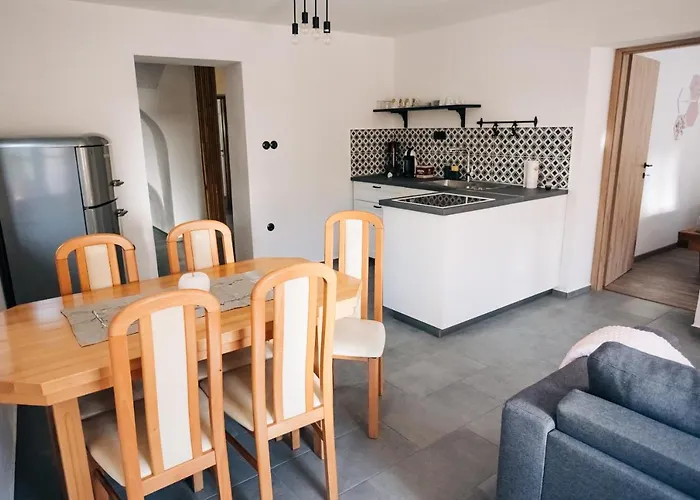 Stekner House Apartma *